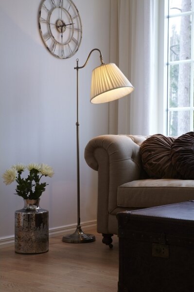 Markslöjd 105921 - Lampada da terra CHARLESTON 1xE27/40W/230V