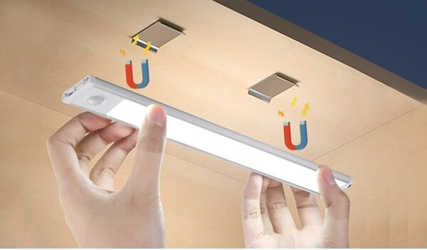 Aigostar - LED luce ricaricabile con sensore 1,5W 5V 4000K per mobili