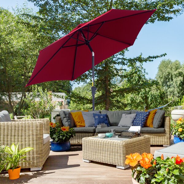 Outsunny Ombrellone da Giardino Rosso Scuro, Inclinabile con Apertura a Manovella, Grande Copertura Ø2.7x2.35m per Esterno|Aosom