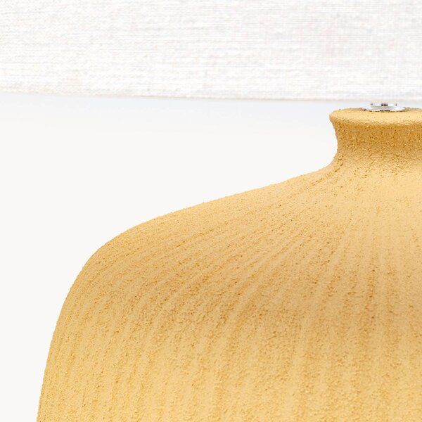 KARE Lampada da tavolo Luma, Giallo / Arancione, Soggiorno / Sala da pranzo, Tessuto / Stoffa / Seta, Scandinavo, Lampada da tavolo