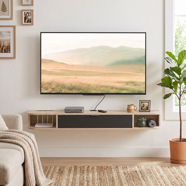 HOMCOM Mobile TV sospeso fino a 60 pollici con cassetto e 2 ripiani, 140x24x16 cm, legno | Aosom Italy