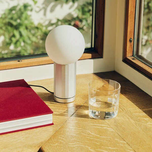 HAY Lampada da tavolo TURN ON, dimmerabile, Alluminio / Grigio / Zincato, Soggiorno / Sala da pranzo, Vetro, Moderno, Lampada da tavolo