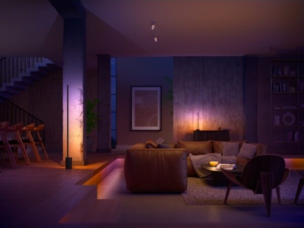 Philips - Lampada da tavolo LED RGB dimmerabile Hue LED/12W/230V 2000-6500K nero