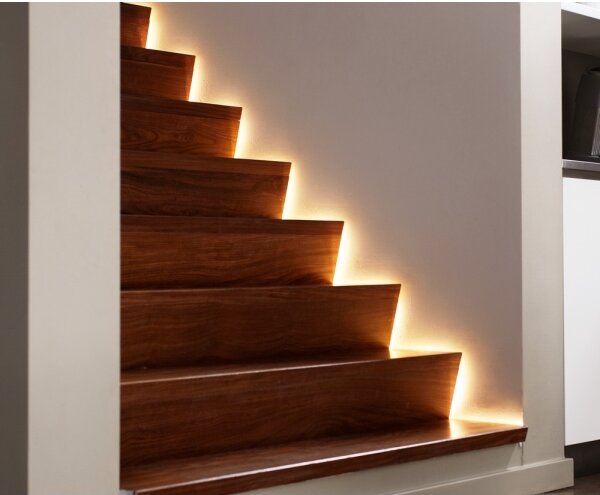 Striscia LED RGBW dimmerabile Philips Hue WHITE AND COLOR AMBIANCE 1m LED/11W/12V