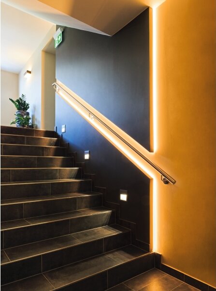 Eglo 99684 - Striscia LED Dimmerabile 3m STRISCIA LED/13,5W/24V 2700-6500K