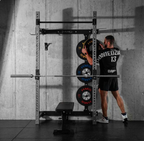 Gabbia fitness HMS con panca e porta dischi – robusta e completa