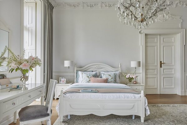 Letto bianco 2 metri bianco in stile classico elegante - Arrediorg