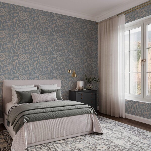 Carta da parati Fiori bianchi, steli e uva su sfondo blu, Parati classici Rustica, a00044 : Uwalls.it