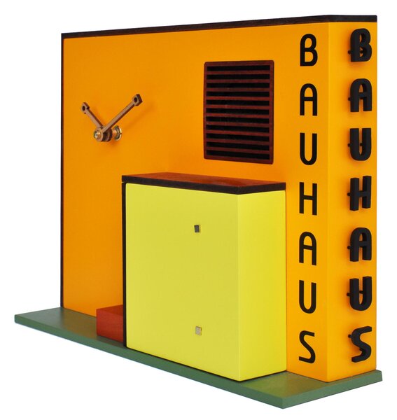 Orologio con cuc� da appoggio MDF laccato � QQ BAUHAUS Dimensioni 24 x32 x h9 cm dorati � possibile fissare una foto o un messaggio Colore RAL 1028