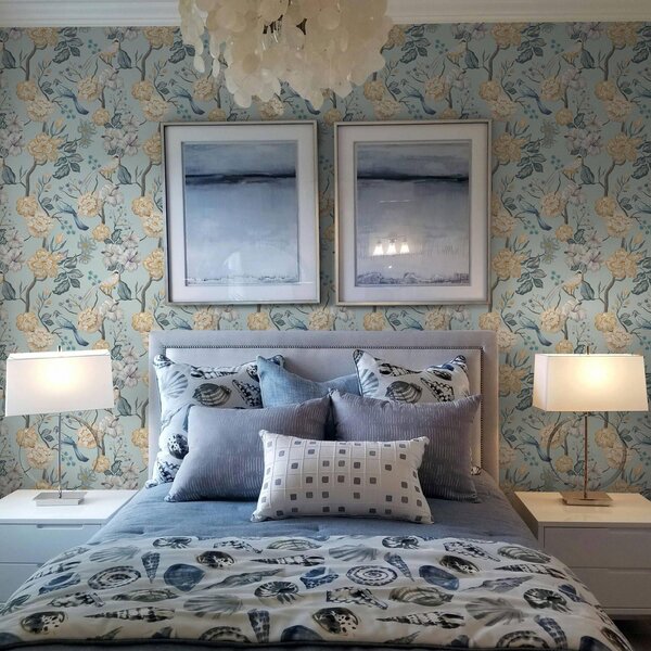 Carta da parati Fiori e uccelli su sfondo blu, Parati classici in stile inglese, a00134 : Uwalls.it