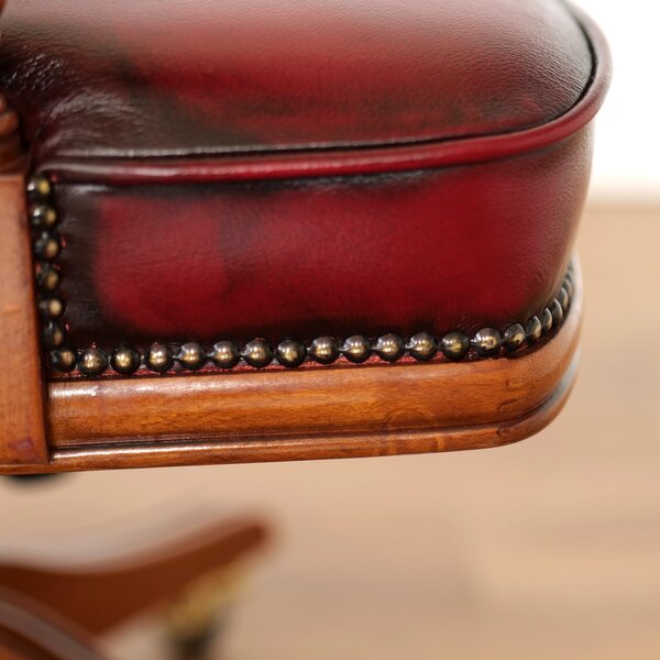 Poltrona Presidenziale Cambridge Chesterfield Pelle Primo Fiore Premium - Legno Massello Scolpito