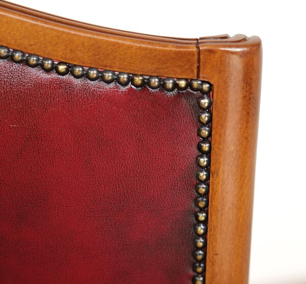 Poltrona Presidenziale Cambridge Chesterfield Pelle Primo Fiore Premium - Legno Massello Scolpito