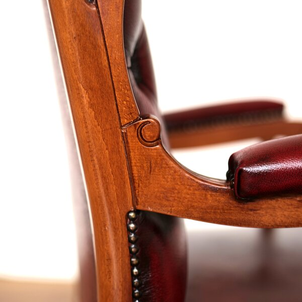 Poltrona Presidenziale Cambridge Chesterfield Pelle Primo Fiore Premium - Legno Massello Scolpito