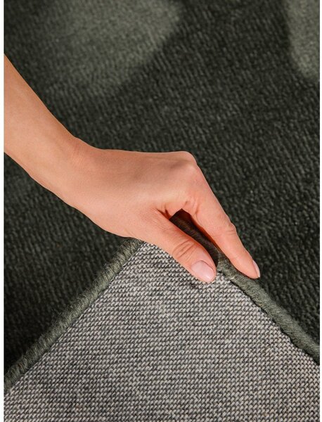 Tappeto verde scuro in misto lana tessuto a mano 80x150 cm Kari – Villeroy&Boch