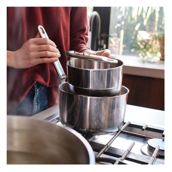 Joseph Joseph Space Steel Set di 3 Pentole 15-19-23 cm Inox Manico Pieghevole Coperchi x Gas Elettrico Induzione Forno