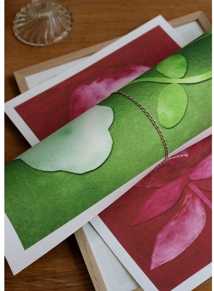 Poster 50x70 cm Peas in Bloom – Anna Ravn Bjørn – The Poster Club