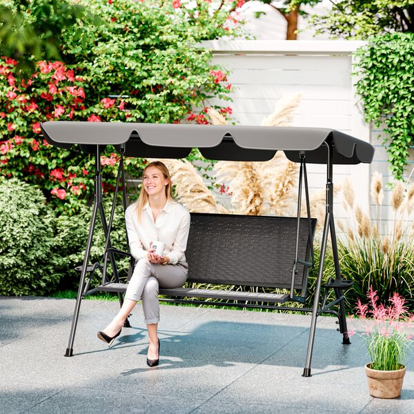 Outsunny Dondolo da Giardino 3 Posti in Rattan PE e Acciaio con Tettuccio e Portabicchieri, 204x112x150 cm, Grigio | Aosom Italy