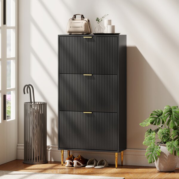 HOMCOM Scarpiera 18 paia con 3 ripiani ribaltabili, ante scanalate e ripiani regolabili, 60x24x128cm, nero | Aosom Italy