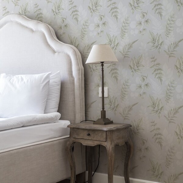 Carta da parati Foglie leggere acquerellate con effetto schizzo su sfondo grigio, Parati fiori e piante classici, a00446 : Uwalls.it