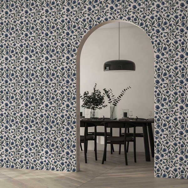 Carta da parati Fiori selvatici in una palette blu-verde su sfondo crema, Parati fiori e piante classici, a00623v2 : Uwalls.it