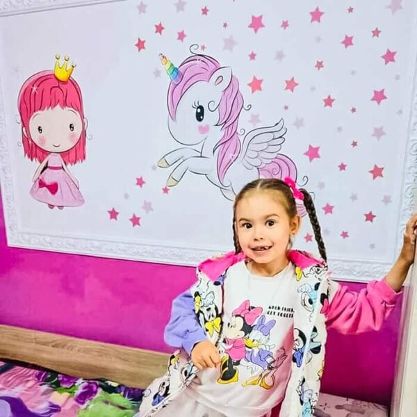 Adesivo da parete - Principessa e unicorno