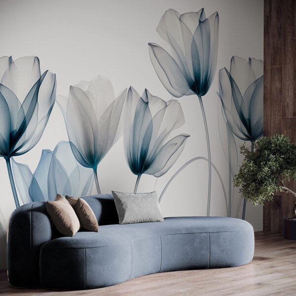 Carta da parati Fiori di tulipano blu e bianchi traslucidi con steli lunghi, su sfondo chiaro, arte, Carta da parati Floreale, w09538 : Uwalls.it