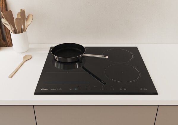 Candy Piano Cottura 4 Fuochi Induzione Elettrico da Incasso (Flexi Zone) Larghezza 60 cm WiFi colore Nero - CIES 644 DC WIFI