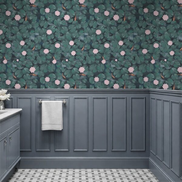 Carta da parati Ninfee con fiori e pesci su sfondo scuro, Parati fiori e piante classici, a01177 : Uwalls.it
