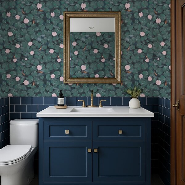 Carta da parati Ninfee con fiori e pesci su sfondo scuro, Parati fiori e piante classici, a01177 : Uwalls.it