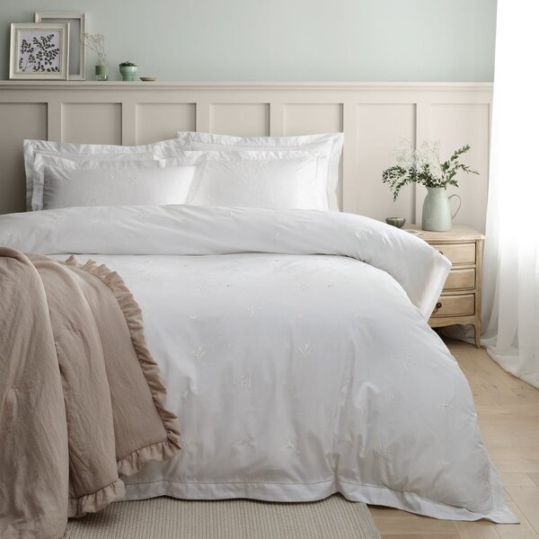 Biancheria da letto bianca in cotone per letto matrimoniale 200x200 cm Lottie Floral Embroidery – Bianca