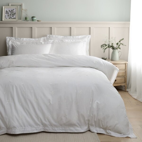 Biancheria da letto bianca in cotone per letto matrimoniale 200x200 cm Lottie Floral Embroidery – Bianca
