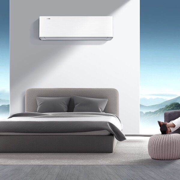 Hisense Climatizzatore 12000 Btu Inverter Monosplit Condizionatore con Pompa di Calore Classe A+++/A+++ Wi-Fi R32 (Unit Interna + Unit Esterna) -
