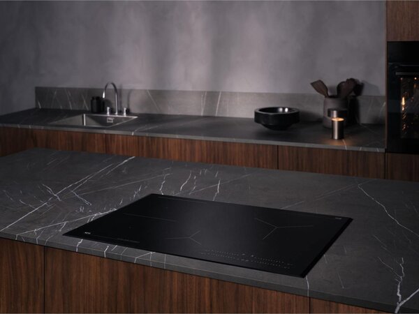 Aeg Piano Cottura Induzione 5 Fuochi Larghezza 80 cm in Vetroceramica colore Nero - NIK85M00AZ SaphirMatt Serie 6000 MultipleBridge