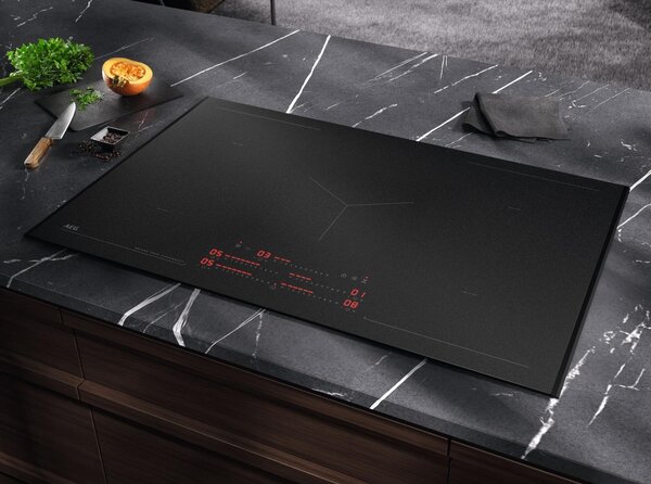Aeg Piano Cottura Induzione 5 Fuochi Larghezza 80 cm in Vetroceramica colore Nero - NIK85M00AZ SaphirMatt Serie 6000 MultipleBridge