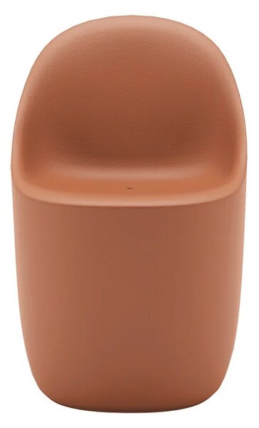 Qeeboo cobble chair sedia da esterno disponibile in varie finiture, colore terracotta