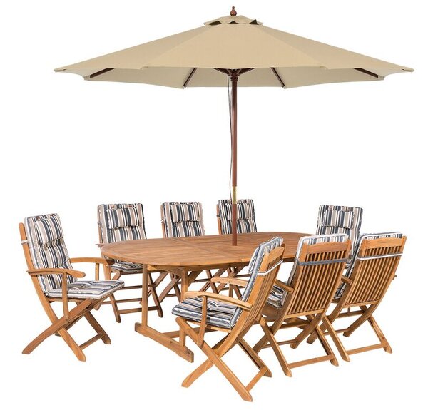 Set da pranzo per esterni in legno di acacia chiaro con cuscini a righe Tavolo a 8 posti con sedie pieghevoli Ombrello Beliani