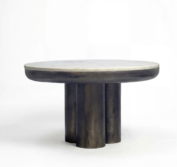 Tavolino da salotto WOHNLING in metallo con piano in marmo bianco, diametro 60 cm. Tavolino rotondo per il soggiorno, in alluminio, ideale come tavolino da divano, tavolino di servizio o tavolino da caffè. Design elegante, realizzato a mano
