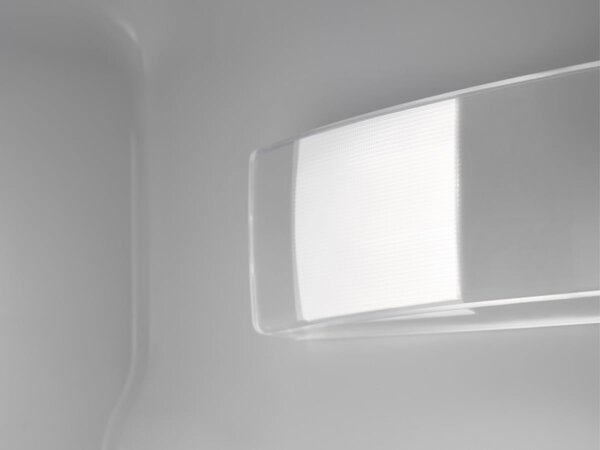 Electrolux Frigorifero da Incasso Combinato Capacit 271 Litri Classe energetica E Raffreddamento Statico Low Frost colore Bianco - KNA6LE18S