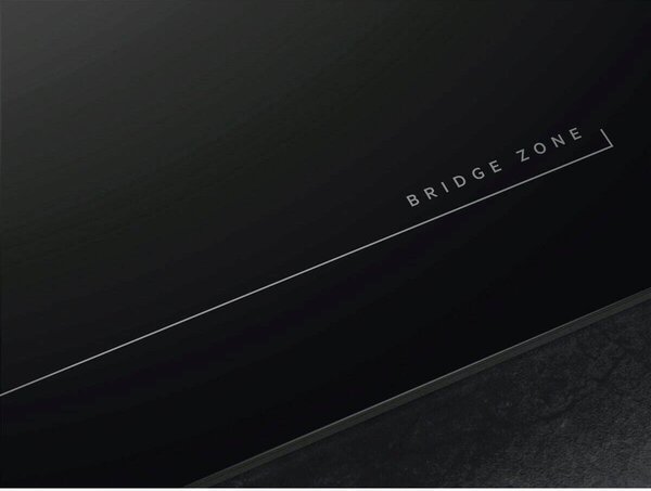 Aeg Piano Cottura Induzione 4 Fuochi Larghezza 77 cm in Vetroceramica colore Nero - NIO84B00IB Serie 6000 Bridge