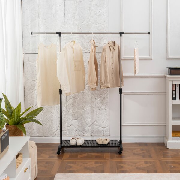 HOMCOM Stender Appendiabiti Estensibile con Ruote, Asta in Acciaio Inox e Ripiano per Scarpe 159x42x168 cm Nero e Argento | Aosom Italy