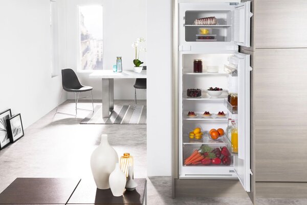 Whirlpool Frigorifero da Incasso Doppia Porta Capacit 240 litri Classe energetica F Raffreddamento Statico - ART 380/F