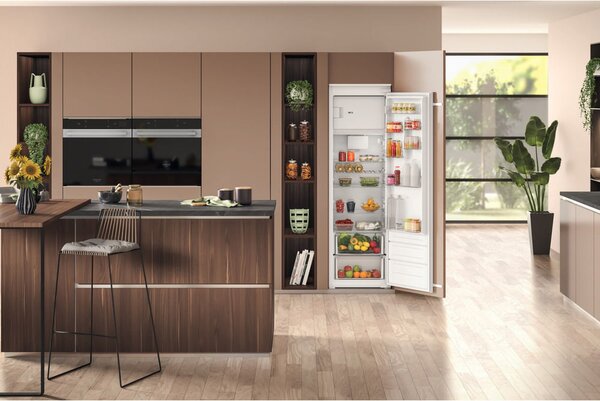 Hotpoint Ariston Frigorifero da Incasso Monoporta Capacit 285 Litri Classe energetica E Raffreddamento Ventilato - HASD184011A1 FR