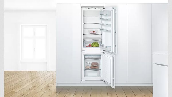 Bosch KIS86AFE0 Frigorifero da Incasso Combinato Capacit 265 Litri Classe energetica C Capacit di congelamento 7 kg/24h Raffreddamento Statico