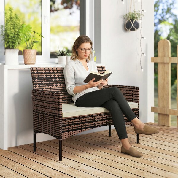 Divano da Giardino 2 Posti 115x63x85 cm con Cuscini e Tappetini Antiscivolo in Rattan e Acciaio Beige