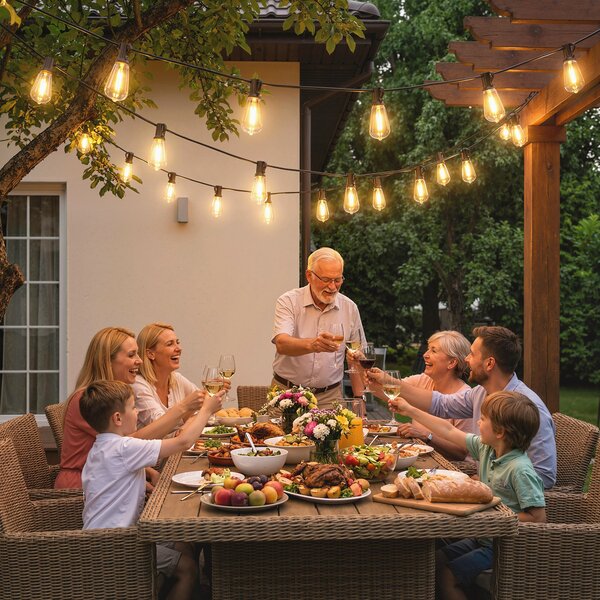 HOMCOM Catena Luminosa da Esterno con 50 Luci LED IP44, in PET e Plastica, 1800x3.8x9 cm, Nero e Trasparente | Aosom Italy