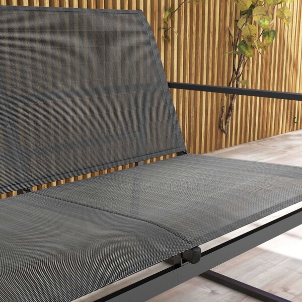 Outsunny Garnitura da giardino 4 pezzi, 2 poltrone, divano 2 posti, tavolo con piano in vetro, tessuto traspirante, struttura metallica, nero | Aosom Italy