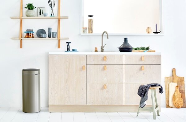 Bidone per rifiuti in acciaio grigio touch 30 l Touch Bin - Brabantia