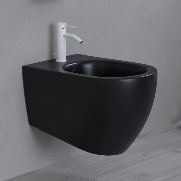 Art: Bidet a parete