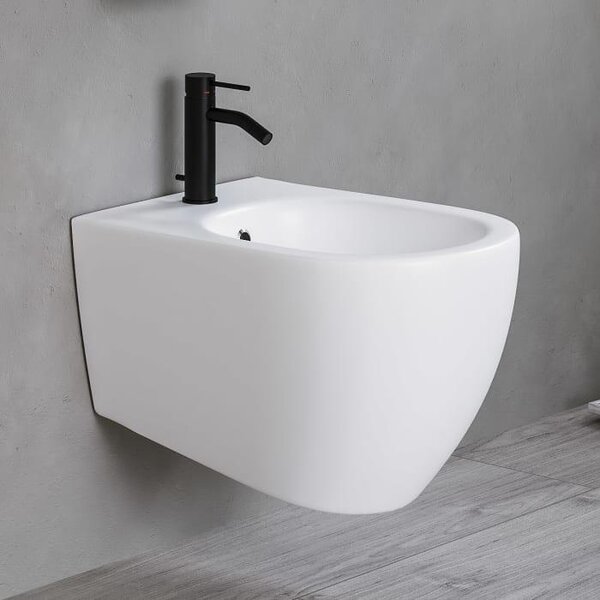 Art: Bidet a parete
