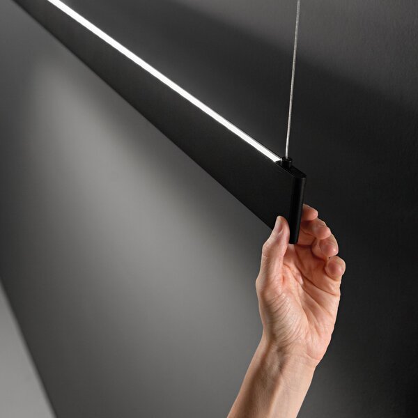 Applique collezione STEEL LED 35W luce calda 3000K nero Ideal Lux
